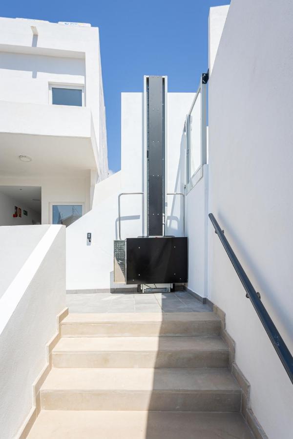 Apartamentos La Pelusa Malaga Zewnętrze zdjęcie